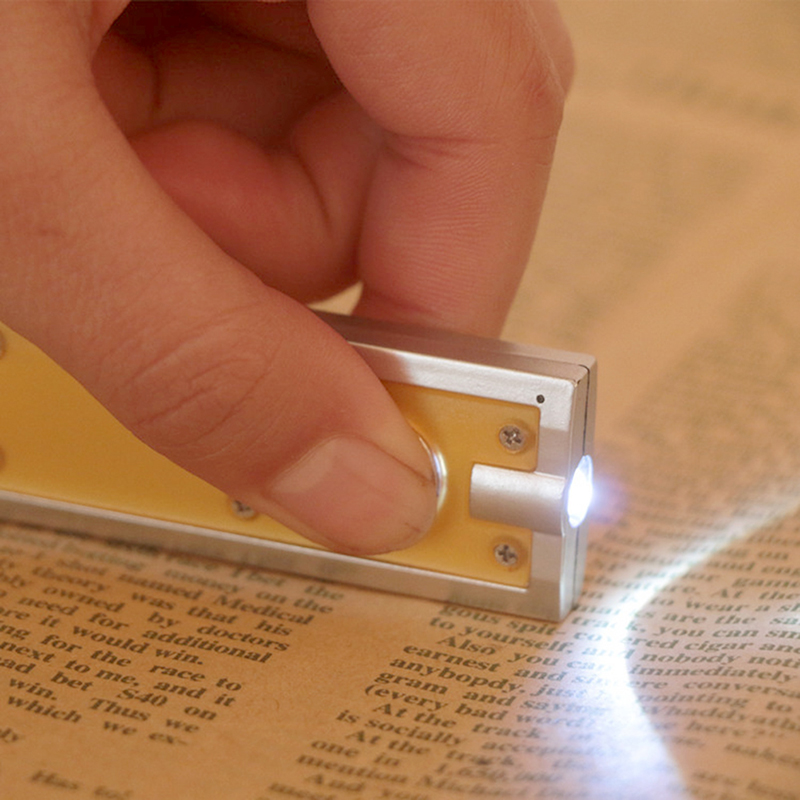 Bright Light Mini LED Flashlight KeyRing Lamp Chains Key Square Mini LED Light Keychain Plastic Flashligh