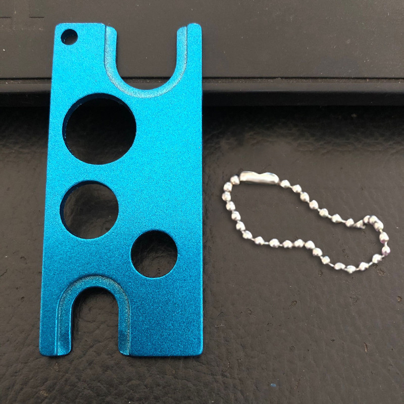 Yomdid æteriske olier åbnerfjerner til rullekugler og hætter flaskeåbner metalproptrækkerværktøj køkkengadgets: Himmelblå