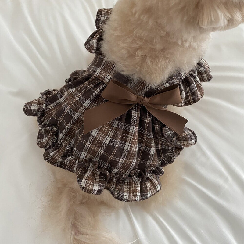 Falda con tirantes a cuadros para mascotas, camisa plisada a cuadros para gatos, camisetas interiores con lazo, ropa para cachorros, vestidos para perros pequeños, primavera y verano: S / Blanco