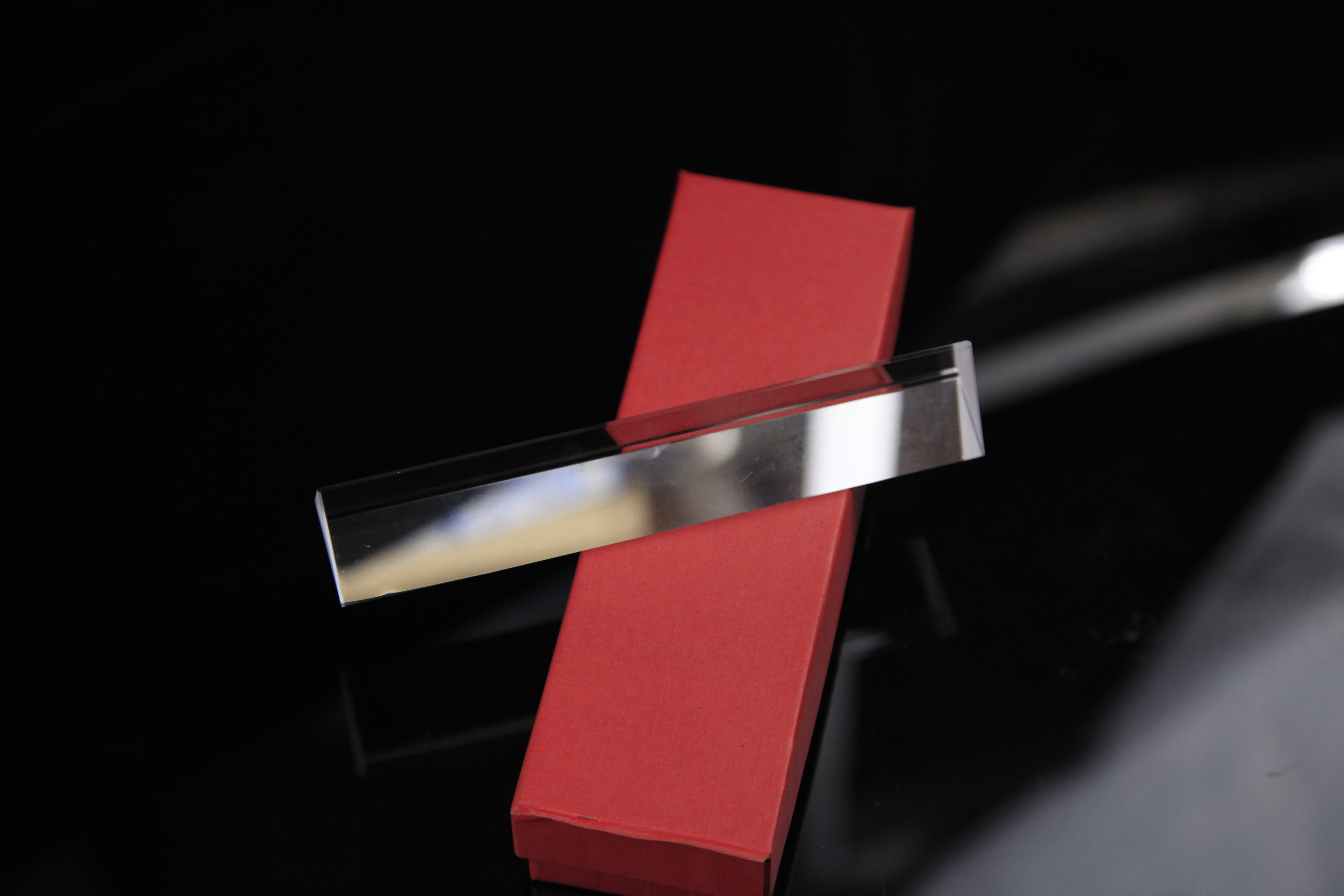 Optical Glass Triangular Prism Lens Small Experimental Equipment Mitsubishi Rainbow Refractor Photography Mirror