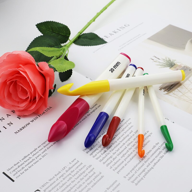 6pcs/1SET Crochet Hook Set Plastic Handles Aluminum Knitting Needles Weave Craft Yarn Crochet Needles Knitting Sewing Tool Set