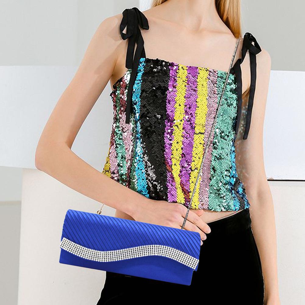 Kvinnor kväll budväska kuvert clutch festväskor lyx band handväska för dam bankett bröllop kedja axel crossbody väska