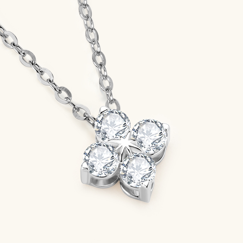 Anziw Glücksklee-Halskette, vierblättrig, zertifiziert, D0,40 CT, Moissanit-Anhänger, massives 925er-Sterlingsilber, Damen-Charme, Schmuck,: Schwarz