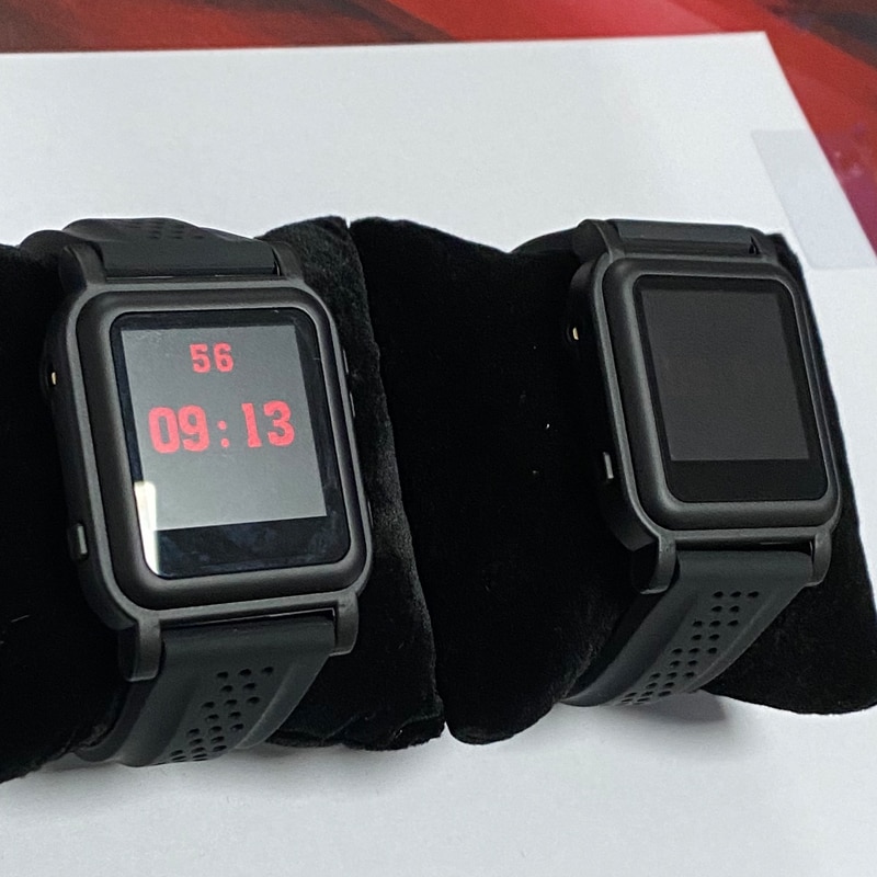 Reproductor mp4 con botón de emergencia, reloj de memoria con 10 líneas de texto, txt ebook, 4GB, 8GB, color blanco y negro,