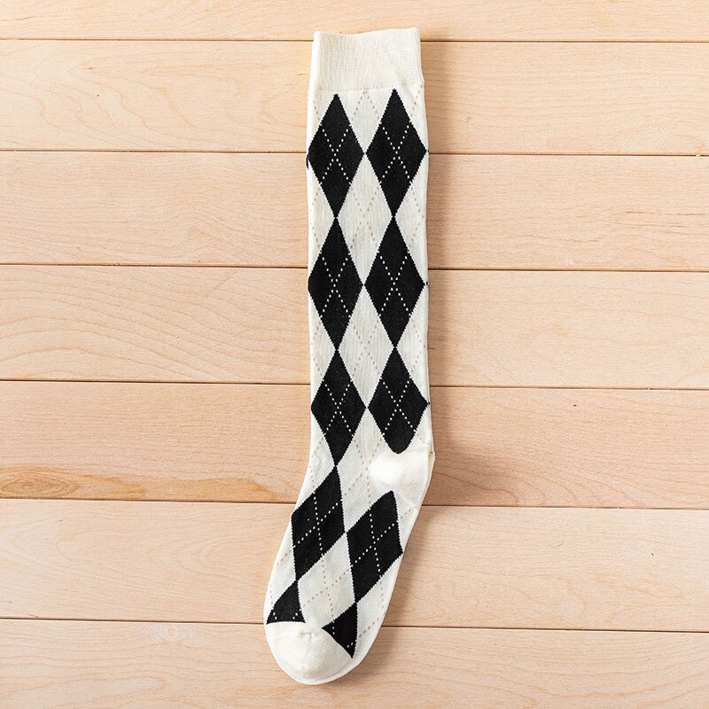 Dreamlikelin Autumn Winter Harajuku Girls Cotton Socks Female Uniform Argyle Socks Wing Rhombus Kawaii High Tube Knee Socks: StyleA Diamond