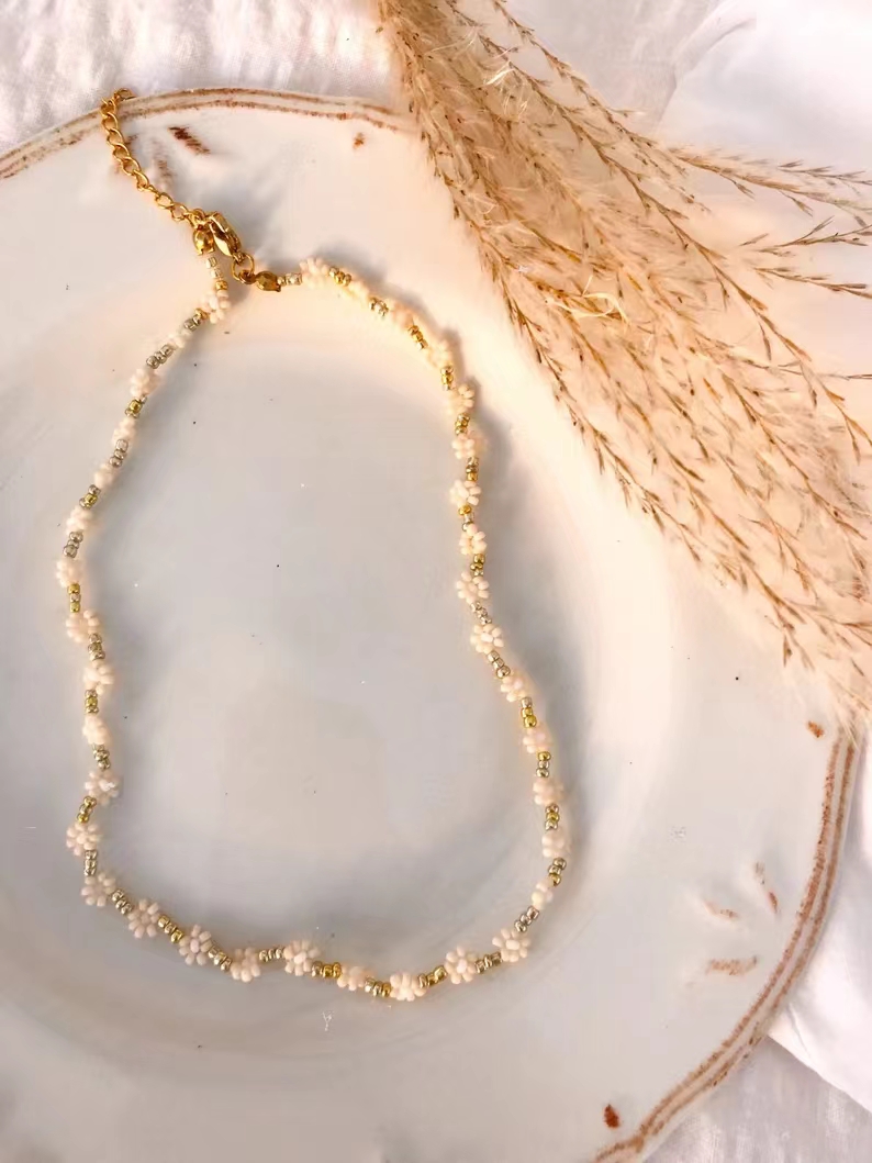 Natural Pearl Necklace for Women Colorful Natural Beaded Choker Exquisite Handmade Jewelry