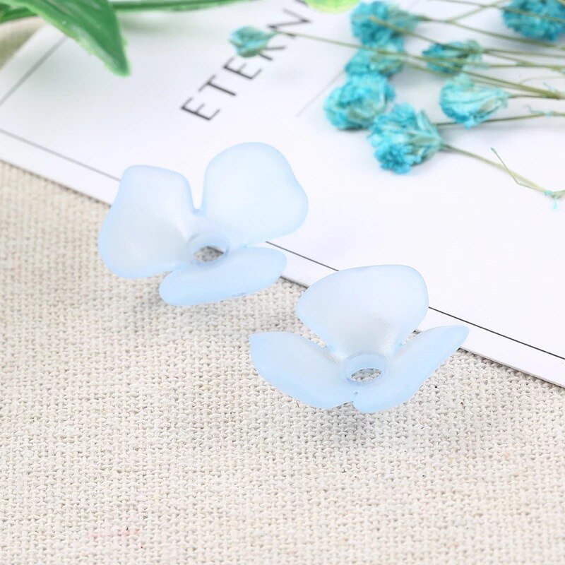 10 stuks 15 kleuren acryl 22mm blad bloemblaadjes bloem mat acryl spacers kralen voor haar bruiloft oorbellen diy maken accessoires: L-blauw