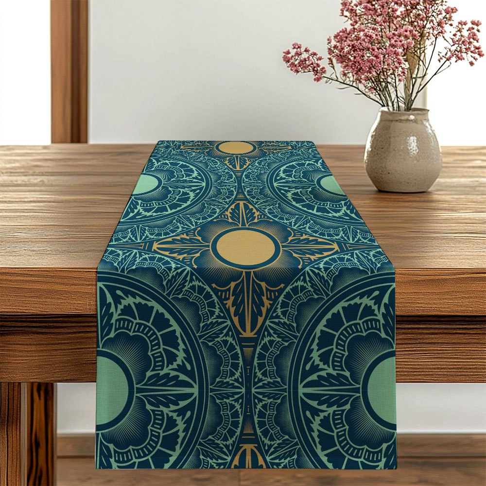 Bordlöpare med mandalatryck i vibrerande blå och gyllene färg för lantlig köksmatsal och inomhusfestdekoration