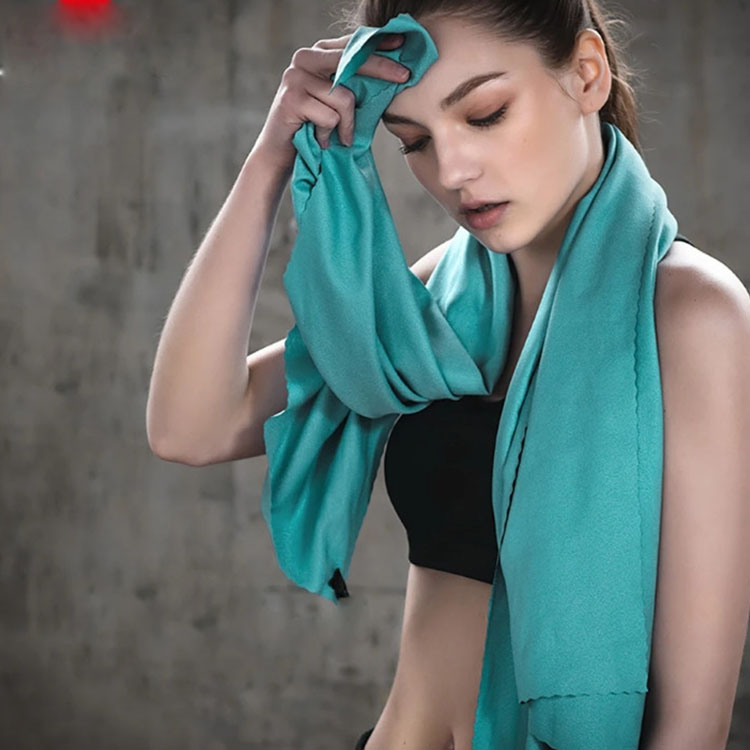 Mikrofaser-campinghandtuch, weiches und leichtes sporthandtuch, geeignet für schwimmbad, fitnessstudio, wandern, Wandern und Fitness