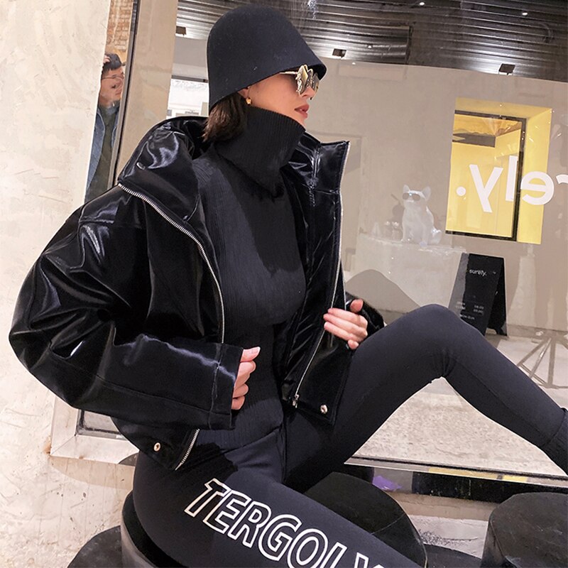 Lautaro-Chaqueta de charol con cremallera para mujer, chaqueta reflectante de manga larga, de piel sintética suave, talla grande