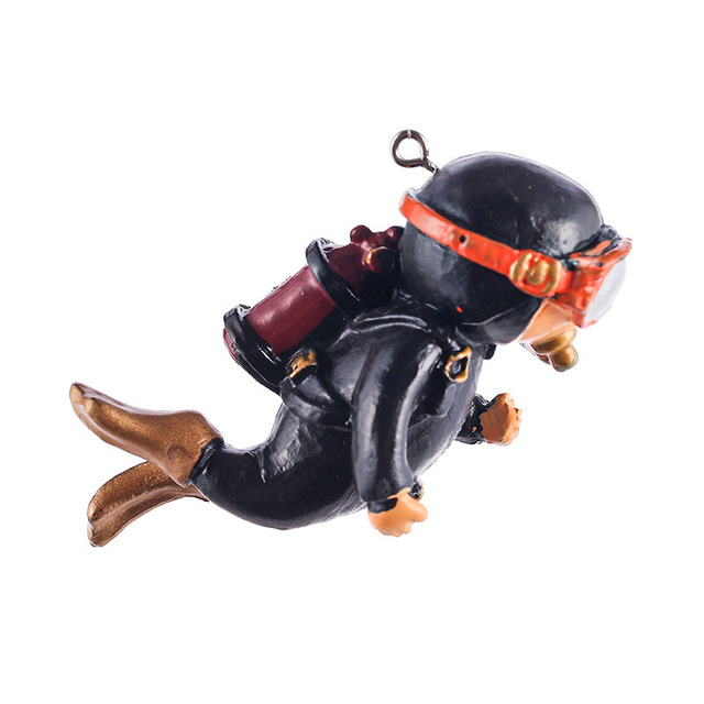 Fish tank Decoration Floating Ornaments Small Figurines Complete Set Diver Blue Guy Underwater Scenery Bottom Figurines: PURPLE