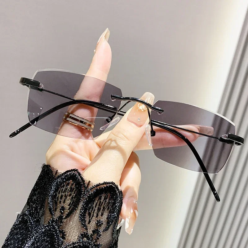 Geavanceerde lichtgevoelige kleurveranderende bril Anti-blauw licht Platte lichtlens Frameloze high-definition bijziendheidsbril voor dames