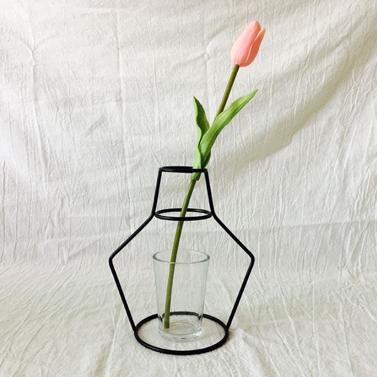 Märkesstil retro järnlinje blommor vas metall växthållare modern gedigen heminredning nordiska stilar järnvas: G