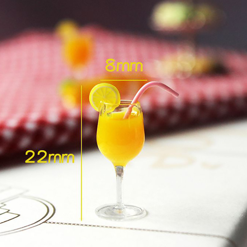 1pcs 1:12 Scale Dollhouse Miniature Drinks Mango Orange Juice Model Pretend Play food For Blyth ob11 Bjd Doll House Kitchen Toys: A