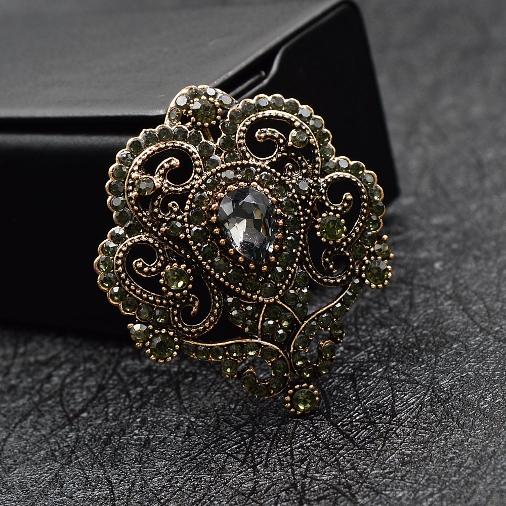 CINDY XIANG Rhinestone Black Retro Brooches For Women Hollow-out Vintage Pattern Pin Brooch: style2