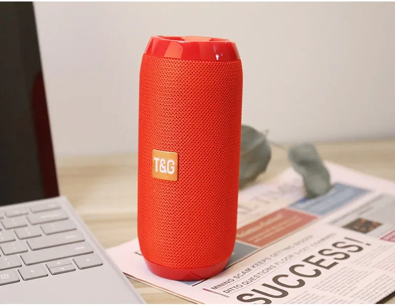 Vattentät bärbar bluetooth-kompatibel högtalare trådlös kolumnhögtalare subwoofer musikcentersystem högtalare aux fm-radio: Röd
