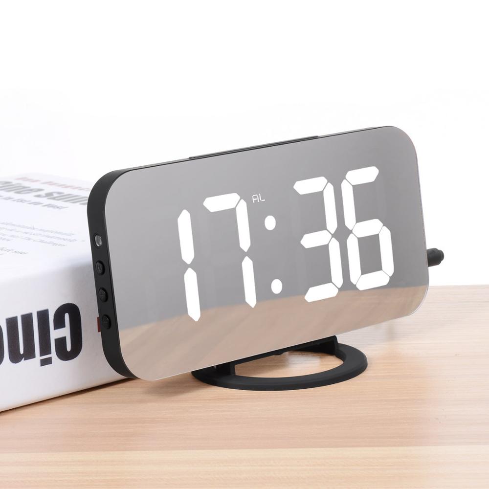 LED Alarm Clock With Dual USB Charging Port For Mobile Phone Charging Mirror Clock Snooze Function Automatic Dimming