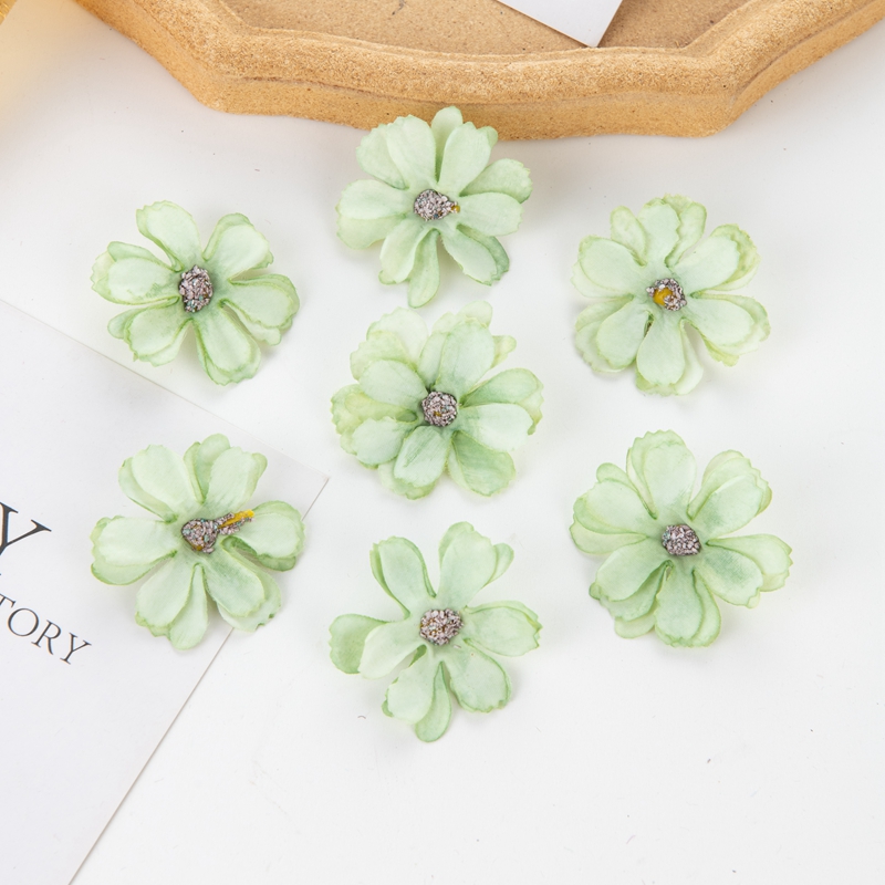 50 stuks kunstbloemen goedkope diy slinger snoepdoos scrapbooking kerstversiering voor thuis bruiloft boeket zijde anjer: Licht Geel