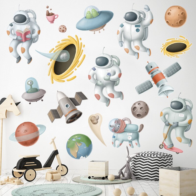 Cartoon Astronaut Muurstickers Voor Kinderkamer Nursery Babykamer Milieuvriendelijke Vinyl Ufo Muurstickers Diy Art Verwijderbare Muurschilderingen