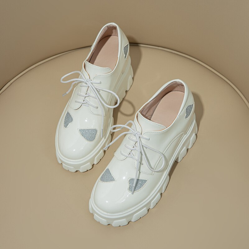 QUTAA 2021 PU lakierki klinowe szpilki na co dzień kobiety buty platformy wiosenno-jesienne zasznurować eleganckie damskie pompy rozmiar 34-43