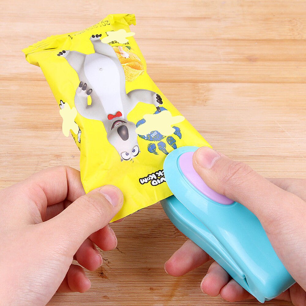 Mini Snacks Sealing Pocket Portable Hand Pressure Sealing Machine Plastic Bag Self-sealing Electromechanical Heat Sealer