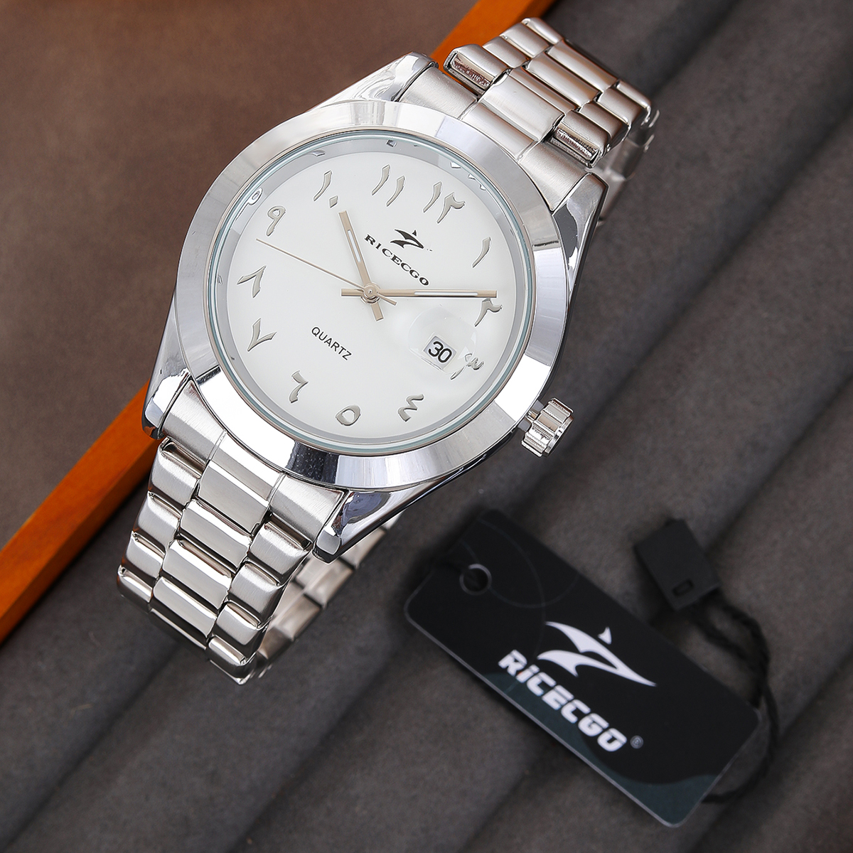 Quartz ur herreur luksuriøst trendy enkelt moderigtigt armbåndsur til daglig brug forretningsur herreur kalenderure: Elfenben