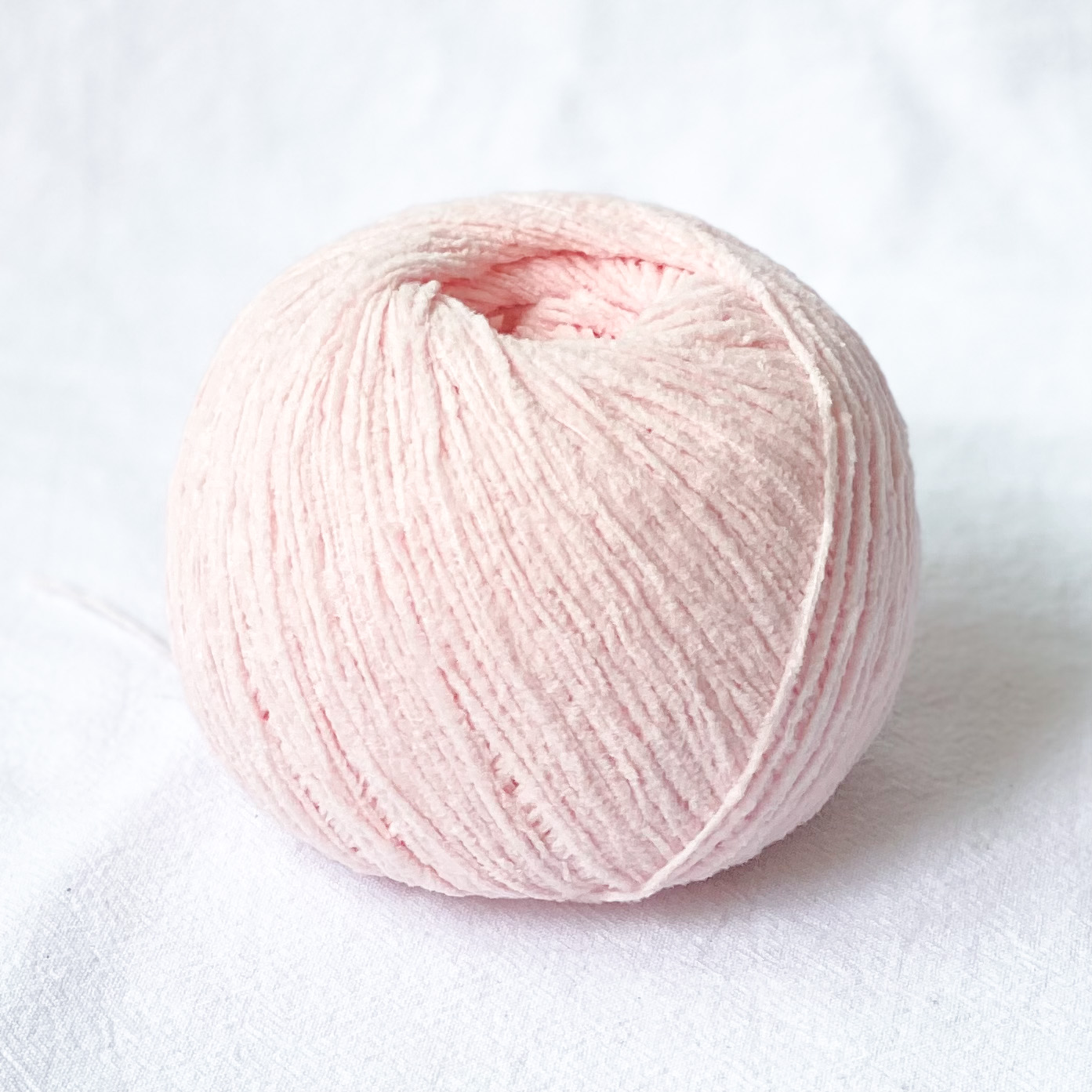 2mm de algodón esponjoso fino chenilla mate 50g DIY muñeca de ganchillo a mano muñeca tejida Edelweiss oro terciopelo lana tejer suéter zapatos