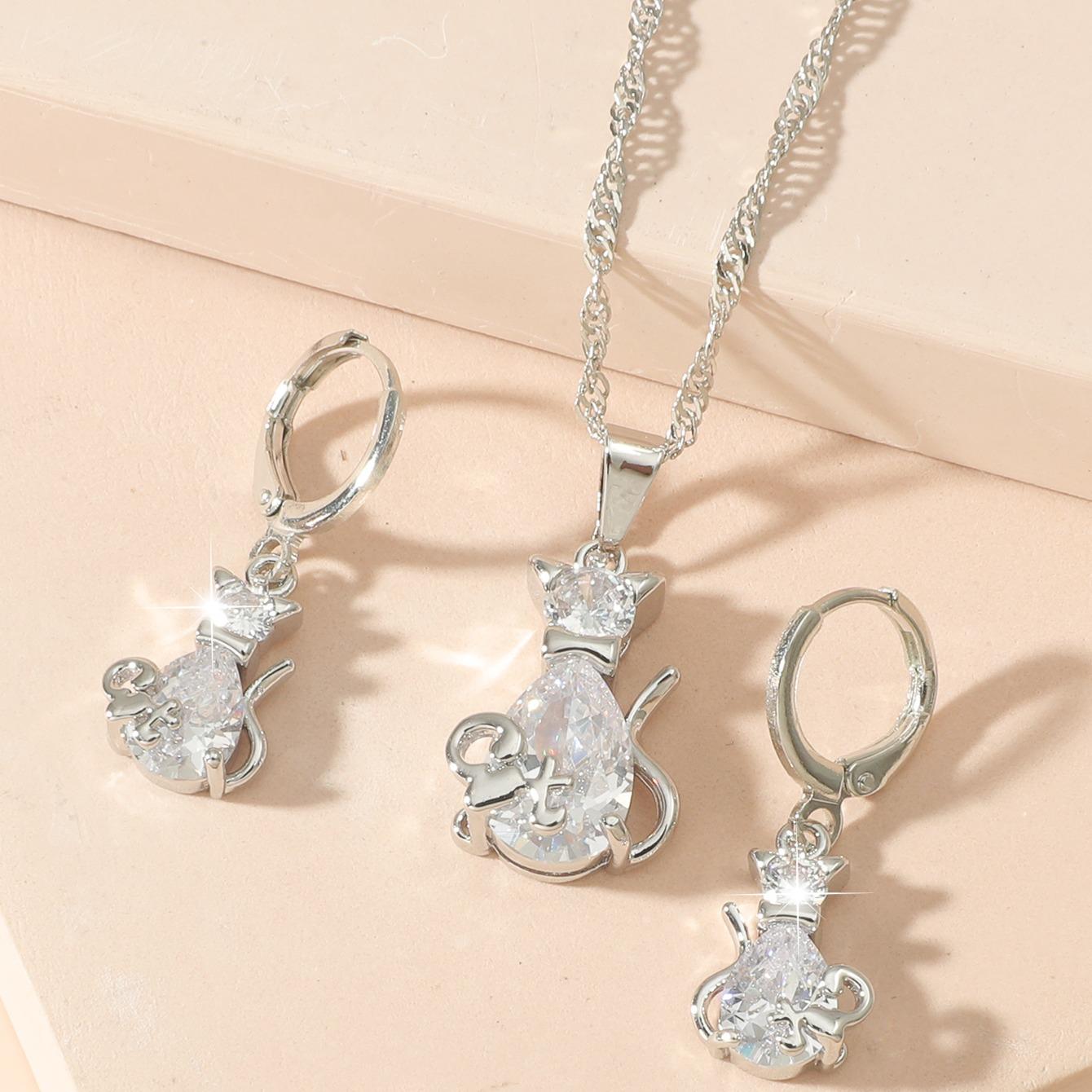 Vrouwen Ketting Oorbellen Verzilverd Zirconia Sieraden Set Mode Eenvoudige Sieraden Set Geven Vriendin: white cat