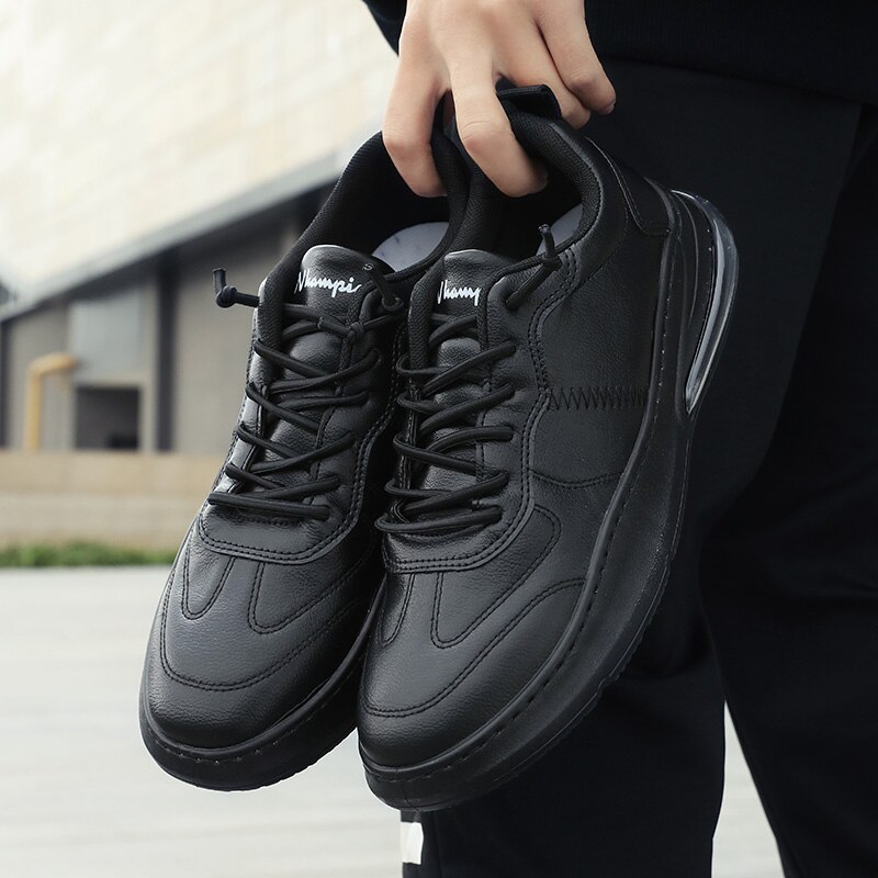 Tennis masculino tennissko for menn hvite svarte flate sko utendørs lett luftpute gå sneakerszapatos de hombre: Svart / 6.5