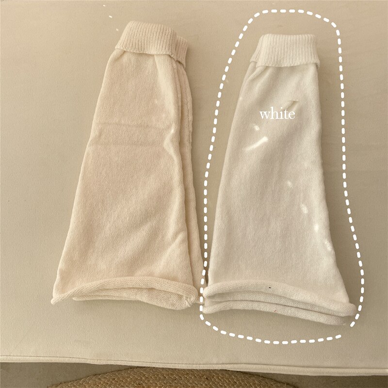 Japan Flared Leg Warmer Women&#39;s Kawaii White Winter Loose Boot Socks Girls Uniform Knitting Cute Knee Warmer Japanese Leg Socks: white