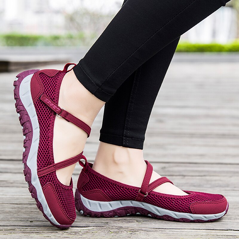 Women Sports Tennis Shoes Air Mesh Athletic Sneakers for Female Lightweight Flexible Trainers Shoes Chaussures Femme Mother Shoe