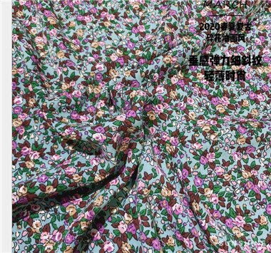 Japanska och koreanska kvinnors kjolmaterial chiffong andningsgardiner tyg oljekänsla måla små blommor