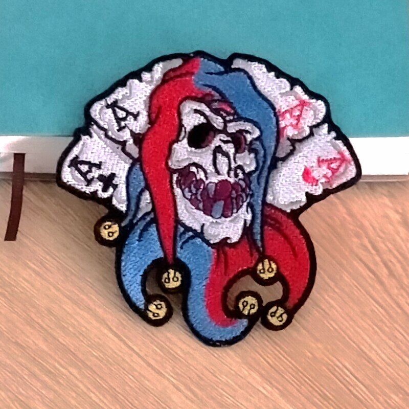 Parches bordados de calavera Punk para planchar en ropa, Parche de gusano de arena para coser en la prenda decoración para ropa: PE4822CT