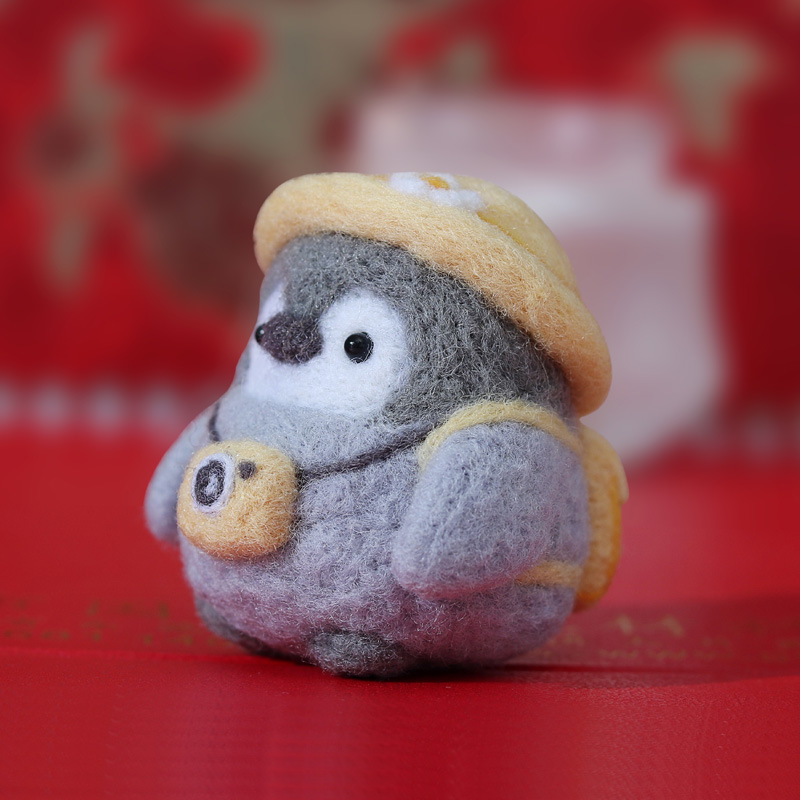 Unfinished Felt Kit 2022 Cute Animal Penguin Wool Needle Felt Kit Diy Material Bag Handmade Doll Toy Package