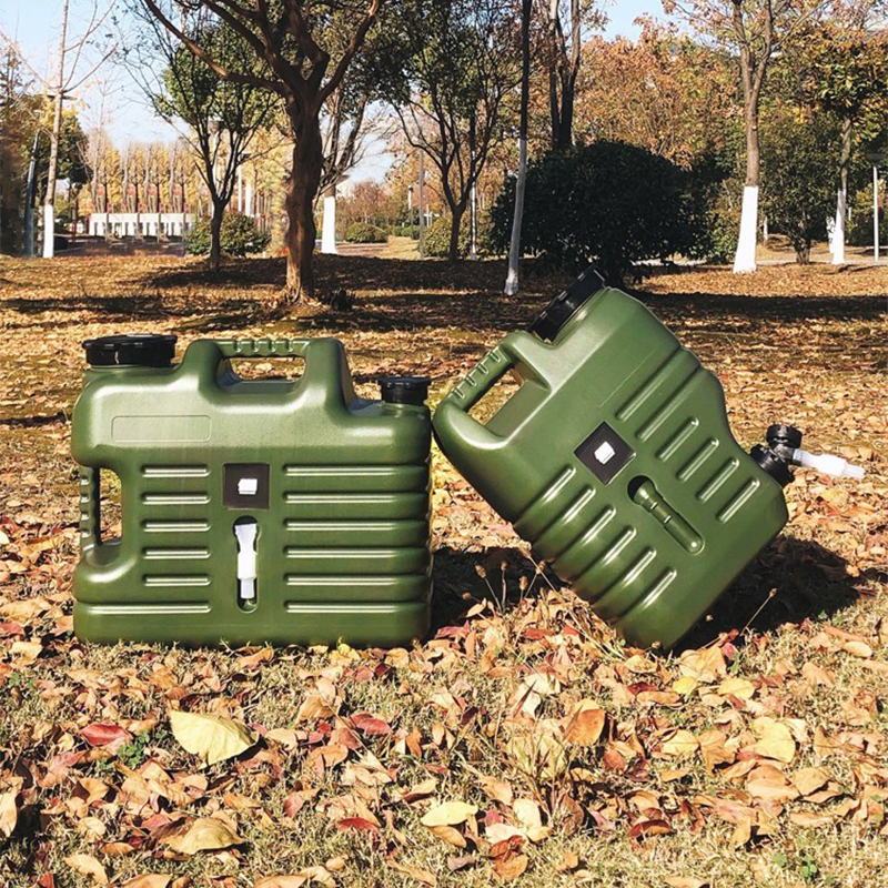 12L/18L Outdoor Water Storage Bucket With Faucet Large-Capacity Water Container On-Board Water Tank for Outdoor Camping Trips