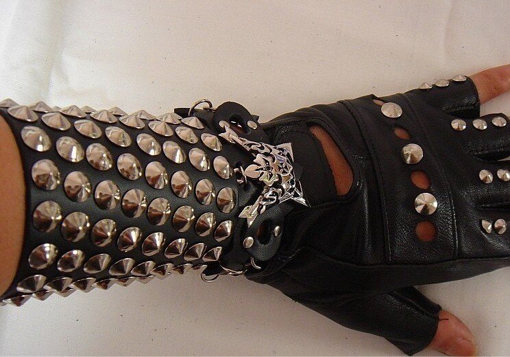 100 stücke 9mm Bunte einstellen Kegel Nieten Zink Legierung Leder Zucht Schuhe DIY Punk Stil Spitze Schraube Für Gürtel taschen pulseras pinchos