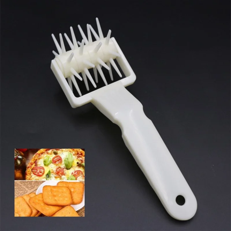 Pizza Roller Pin Pizza Koekjes Bakgereedschap Plastic Deegroller Gebak Pie Naald Wielen Cutter Naaimachine Brood Perforator