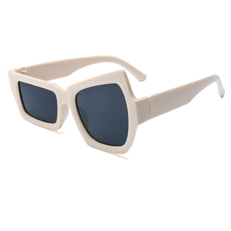 Occhiali divertenti con sopracciglia rialzate su un lato occhiali da suola anca salto moda personalità irregolare occhiali da suola UV400 per uomo donna: verde