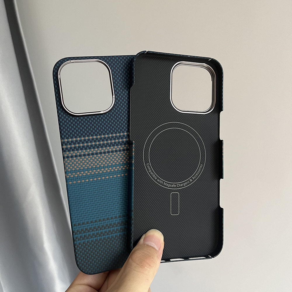 Funda de fibra de carbono para IPhone 16 pro Max, funda de teléfono ultrafina de fibra de aramida ligera para IPhone 16 Pro/16: Aluminio / Champán
