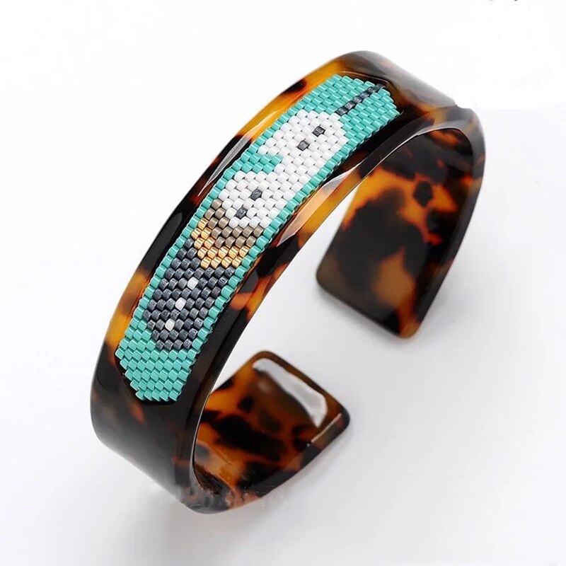 Cuentas de vidrio metálicas de 2mm, 11/0, espaciador redondo checo brillante, cuentas de semilla de corneta de cristal para fabricación de joyas, collar, pulsera, accesorios Diy