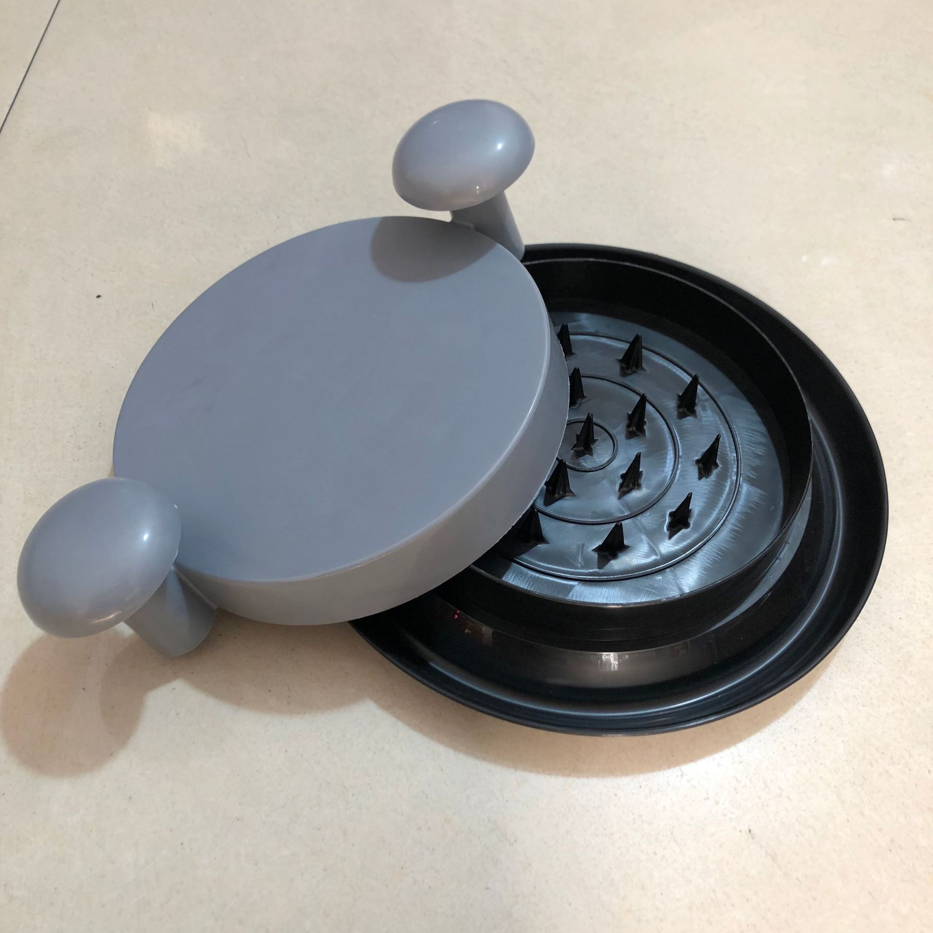 Chicken Mincer Beef Mincer Shredded Kitchen Portable Tool Shred Machine Chicken Manual Meat Grinder: black