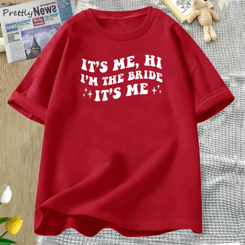 Det er mig, hej, jeg er bruden, det er mig, t-shirt til kvinder, sjov retro, groovy brud, brude-polterabend-t-shirt med korte ærmer, bomulds-t-shirt med tøj: L / Rød