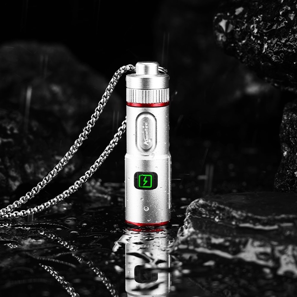 Mini EDC Cool cou décoration petite lampe de poche porte-clés torche Camping voyage éclairage d'urgence sauvegarde escaliers porte-clés lumière