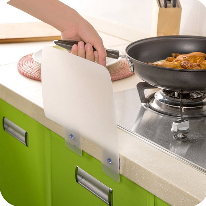 Impermeable Water Plastic Splash Guard Sucker Baffle Board Wash Basin Sink Board Water&oil Baffle Plate Kitchen Gadgets