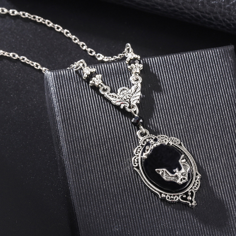 Punk Gothic Vampier Hanger Ketting Halloween Rock Victoriaanse Zilveren Omlijst Bat Cameo Ketting Voor Vrouwen Mannen Unisex Sieraden