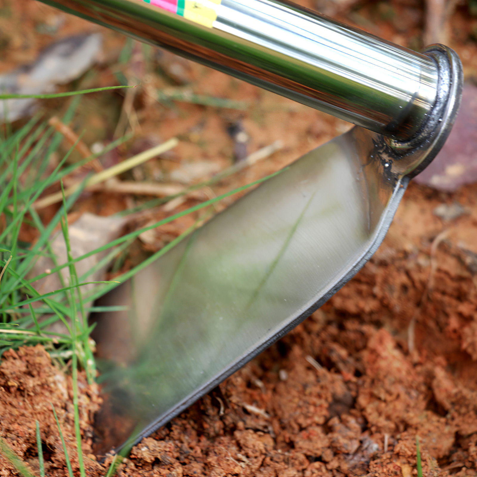 All-Steel Hoe Weeding Rake Farm Tools Wear Resistant Farming Hoe with Non-slip Handle Handheld Weeding Tool