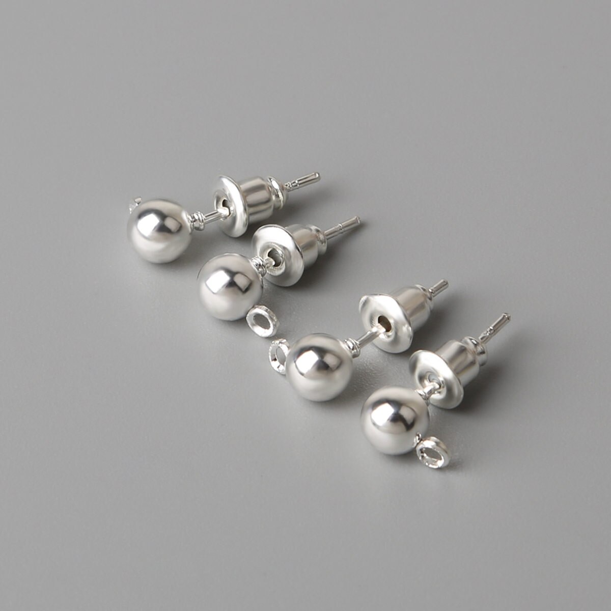 Set van 10 gouden, zilveren 3/4/5mm rhodium geplateerde metalen oorbelstoppers met een blanco basis voor doe-het-zelf oorbellen, sieradenaccessoires: Verzilverd / Dag 4mm 15mm