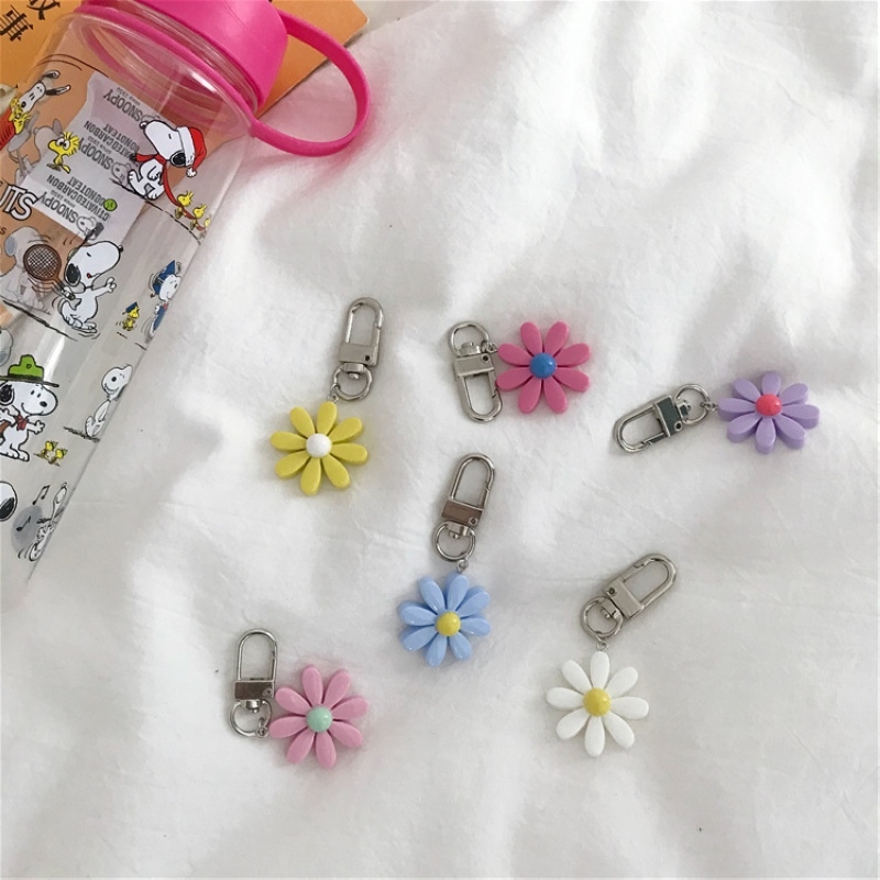 1PC Cute Resin Flower Keychain For Woman Candy Color Flower Charms Keyring Girls Earphone Cover Jewelry Wedding