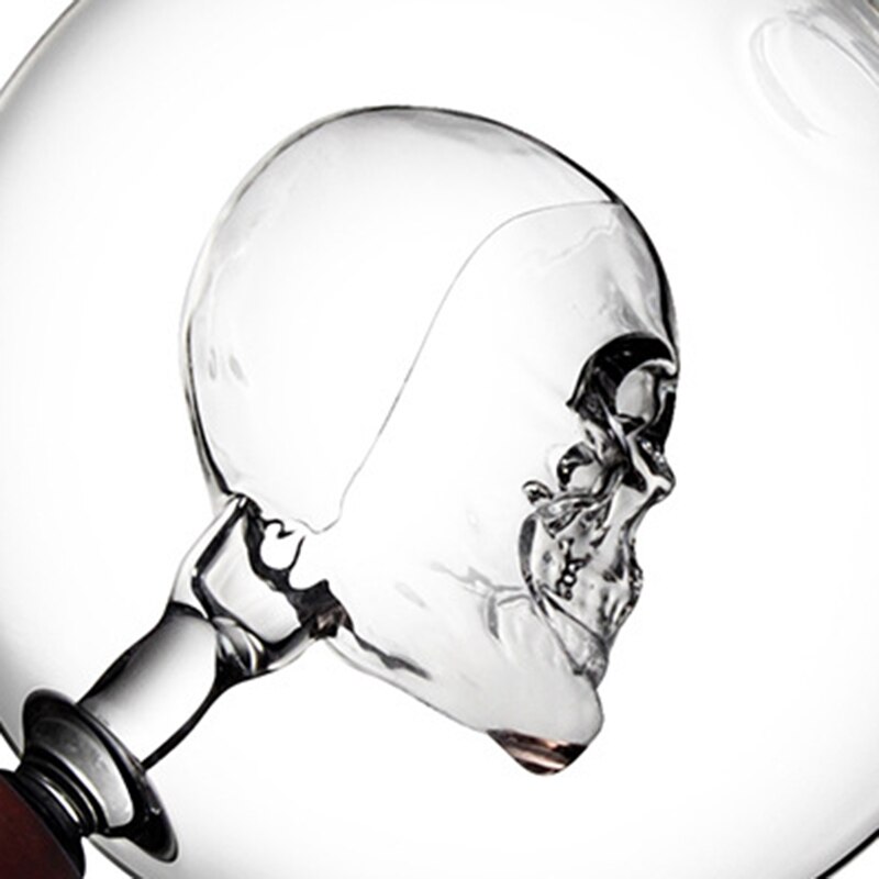 Skull Heads Decanter Set with Lead-free Carafe Exquisite Wood-stand and 2 Whisky Glasses, Whiskey Decanter Grade