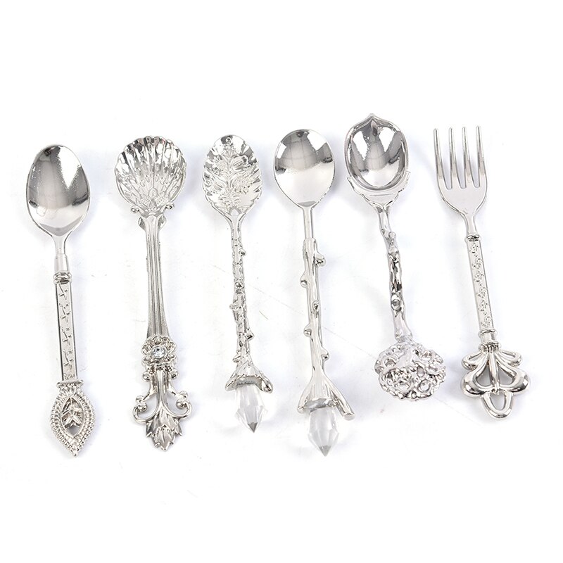 6 st vintage skedar gaffel kunglig stil metall guld snidade kaffe frukt dessert gaffel